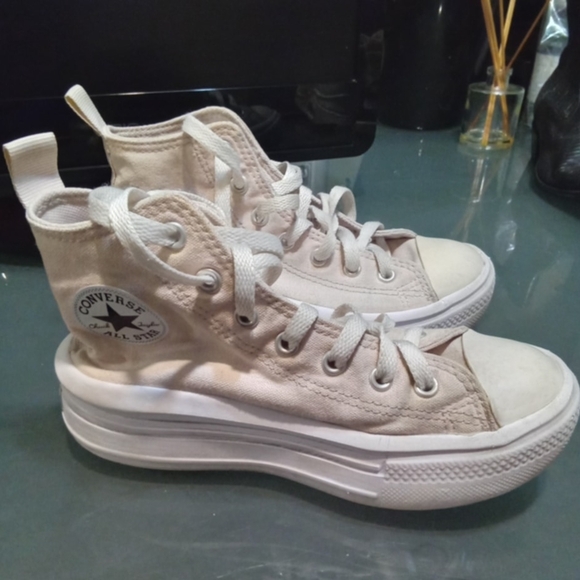 Converse Kid's Chuck Taylor All Star High Top Platform Light Pink Size 2 - Picture 1 of 5